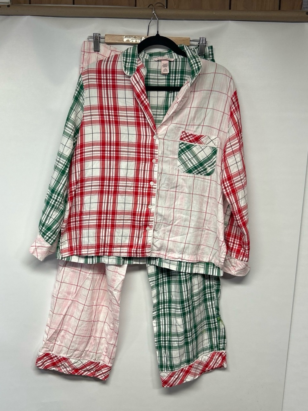 Victoria's Secret Girls' Plaid Pajama Set in Red, Green and White